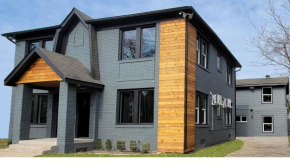 Cozy Downtown House
